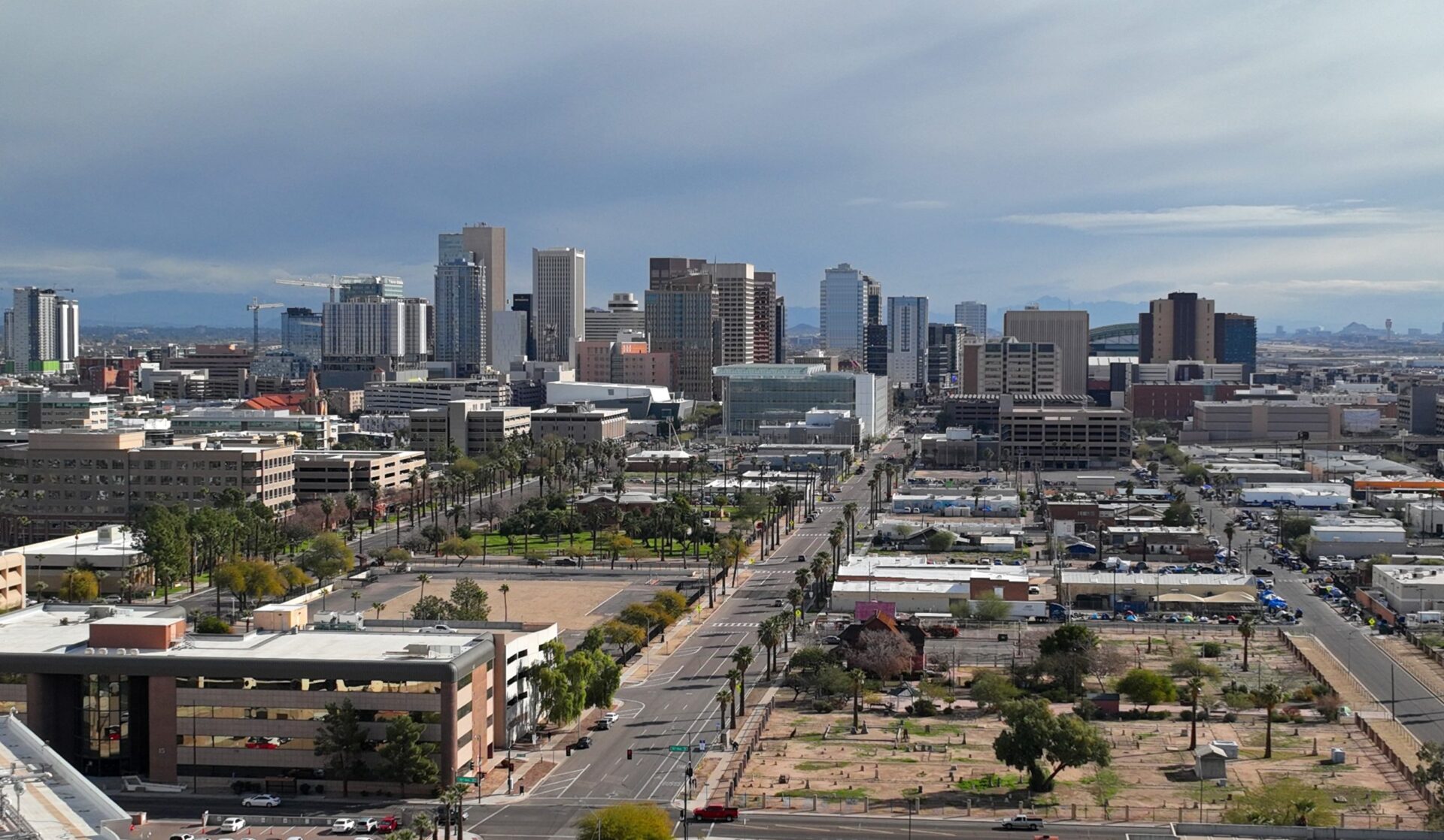 Phoenix Most Popular Moving Destination Despite Prices, Heat