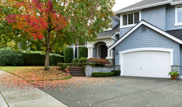 September Saw Refis, Pending Sales Improve